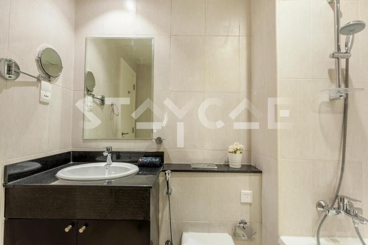 Staycae Holiday Homes - Tower 108 Dubai Eksteriør billede